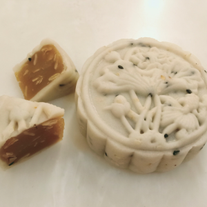 Snow White Sesame Pure Lotus